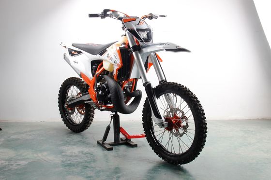 320mm di distanza da terra 2024 2 tempi 250cc moto Dirt Bike con raffreddamento ad acqua